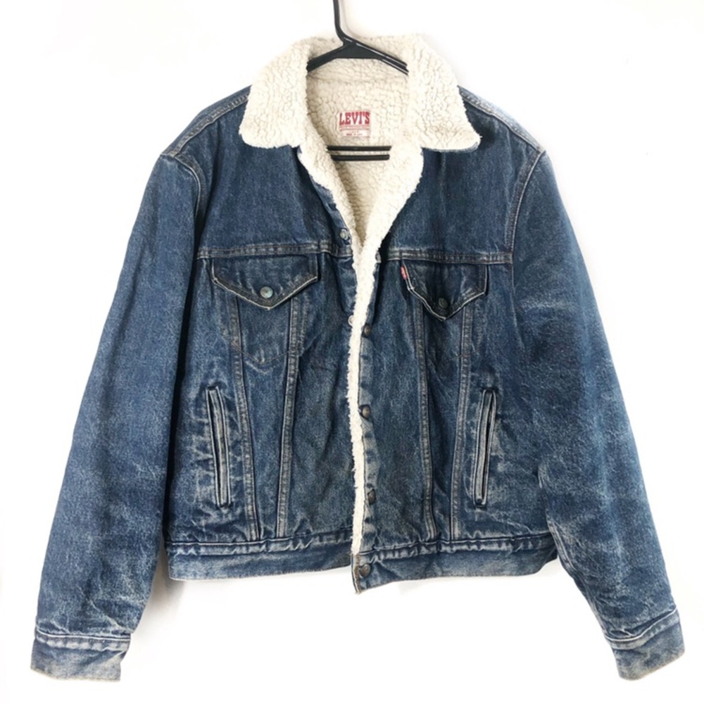 LEVI’S San Francisco Sherpa Trucker Jacket size 44